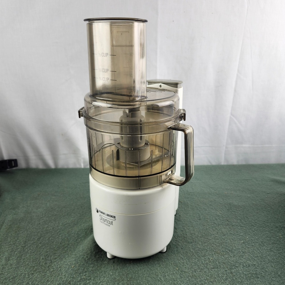 Vintage Black & Decker F1-CFP-10 Shortcut Food Processor Ivory - Tested - Picture 3 of 11
